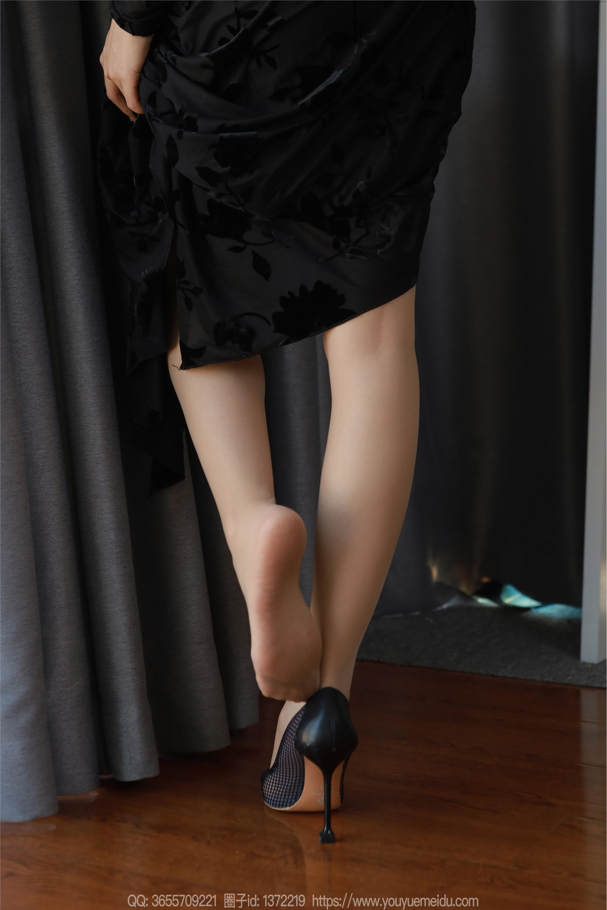 IESS异思趣向  2024.04.10 丝享家 1712 小金《高叉旗袍》